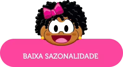 Milena sorrindo sobre a faixa rosa baixa sazonalidade
