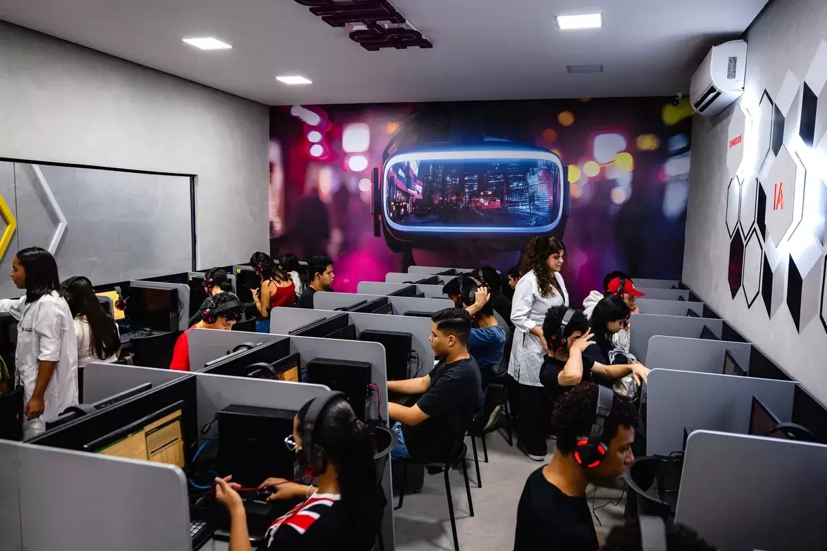 Turma em atividade na unidade